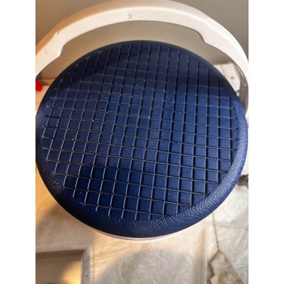 Igloo Water Cooler Handle Spout White Blue Durable Plastic Vtg 2 Gallon Storage - Picture 3 of 8